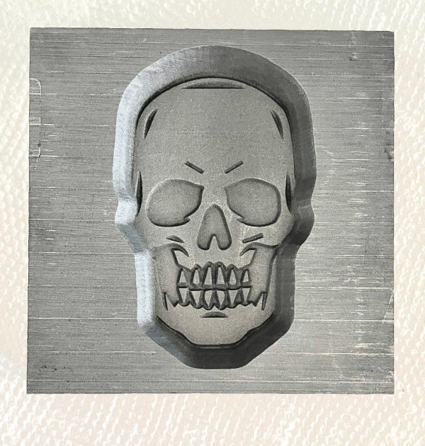 Large Skull Graphite Mold