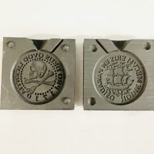 Graphite coin mold - pour your own pirate bullion - Cursed Aztec pirate  coin!